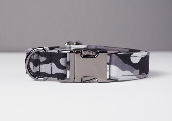 Awesome Paws Hondenhalsband - Camouflage Zwart Wit