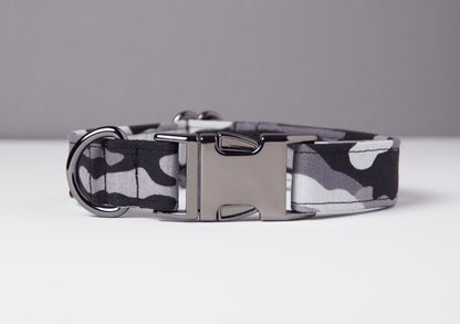 Awesome Paws Hondenhalsband - Camouflage Zwart Wit